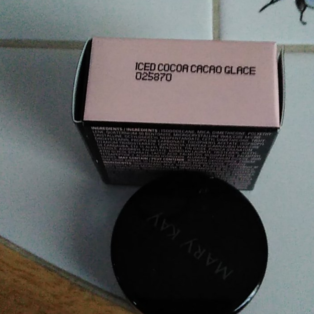 Mary Kay Cream eye color